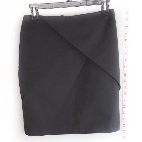 H&M • size 6 classic gray mini-skirt business casual date night women's - Picture 1 of 7